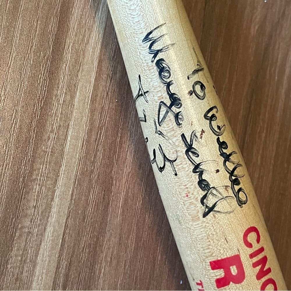 Autographed Marge Schott Cincinnati Reds Mini Bat - Picture 4 of 7